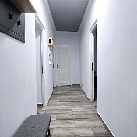 Apartament 3 Camere Hd Vajdahunyad Kültér fotó